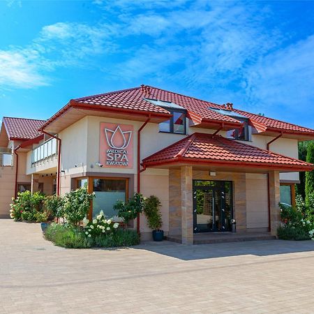 Medical Spa Kwiatowa Ленчица Экстерьер фото