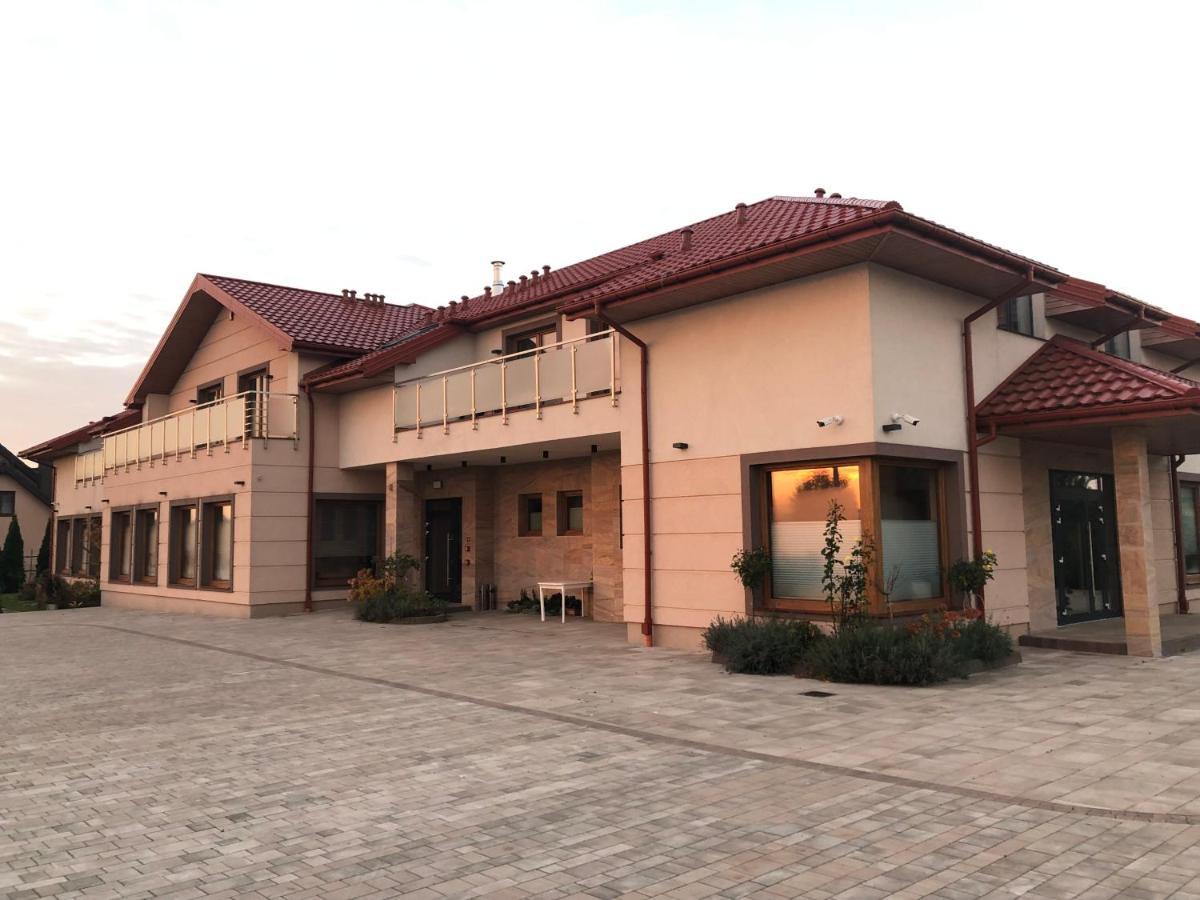 Medical Spa Kwiatowa Ленчица Экстерьер фото