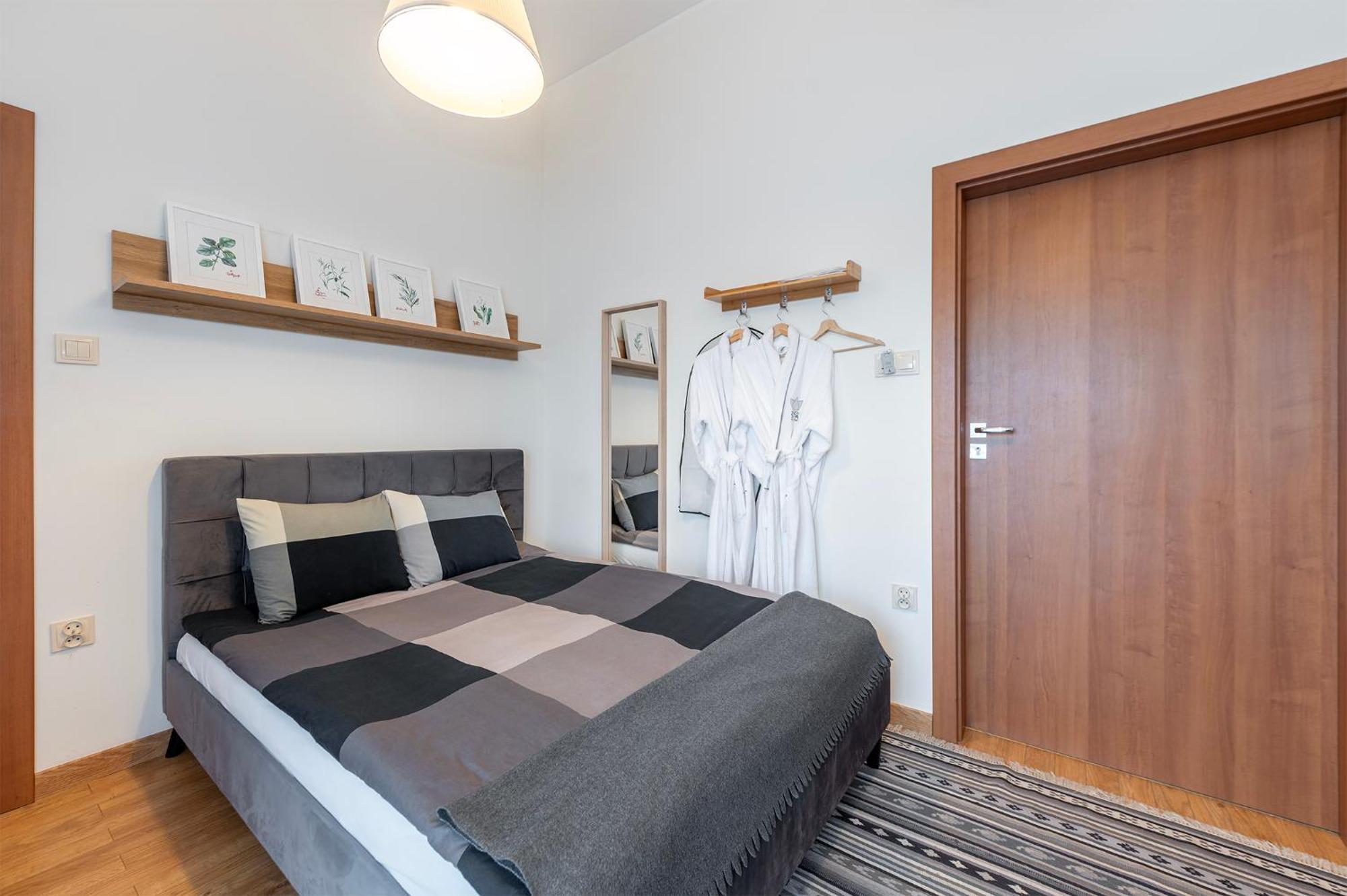 Medical Spa Kwiatowa Ленчица Экстерьер фото