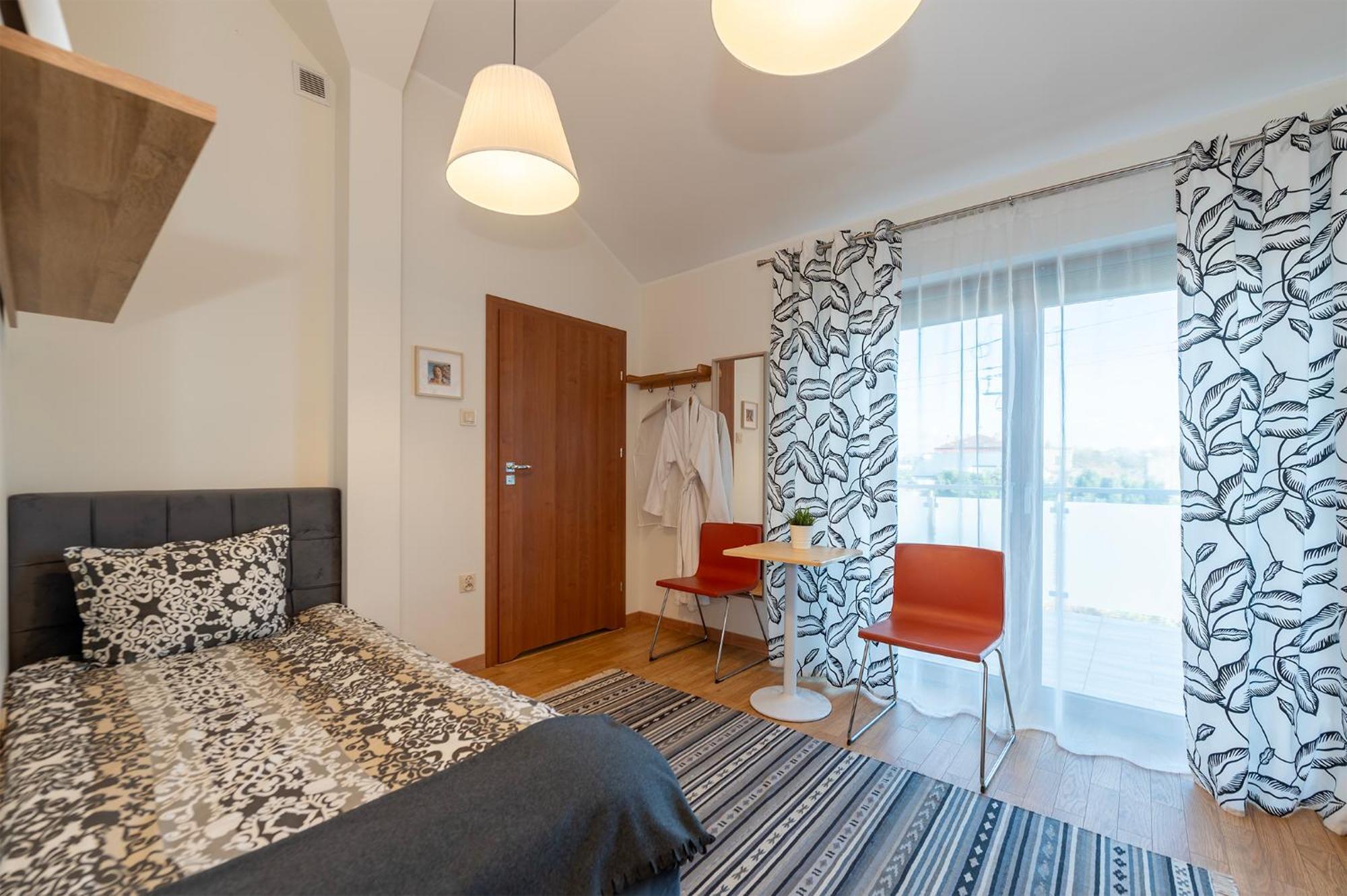 Medical Spa Kwiatowa Ленчица Экстерьер фото