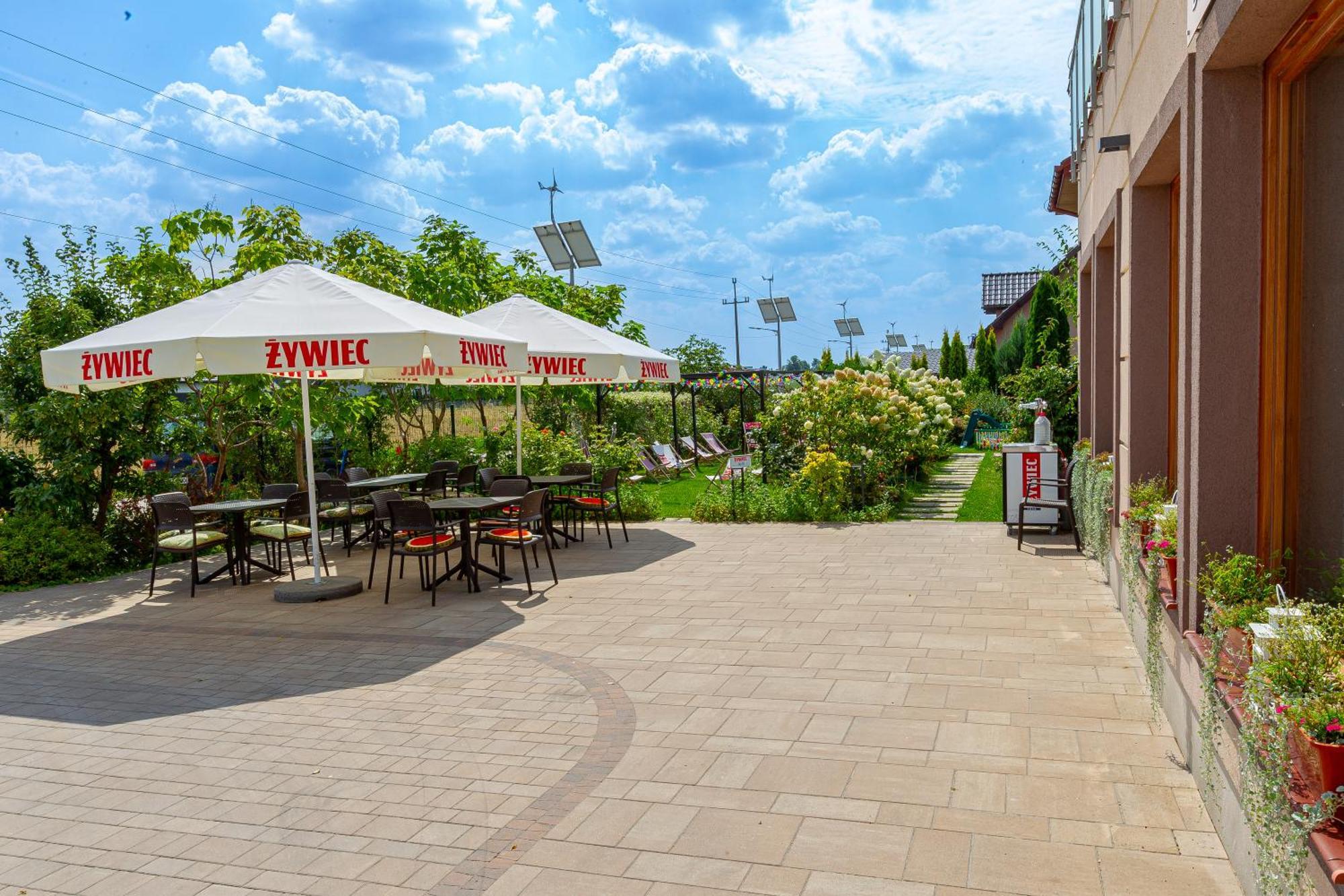 Medical Spa Kwiatowa Ленчица Экстерьер фото