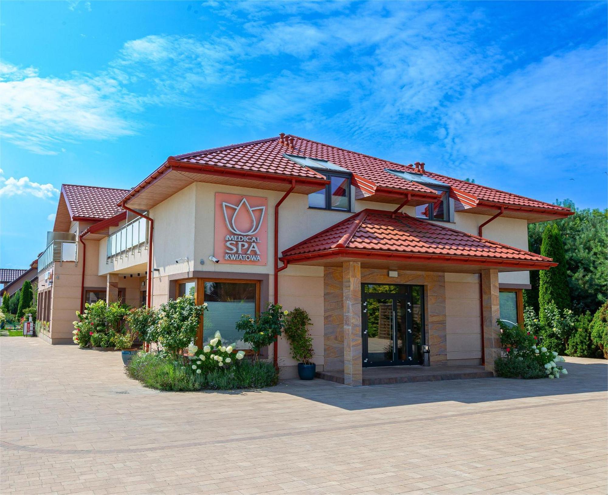 Medical Spa Kwiatowa Ленчица Экстерьер фото