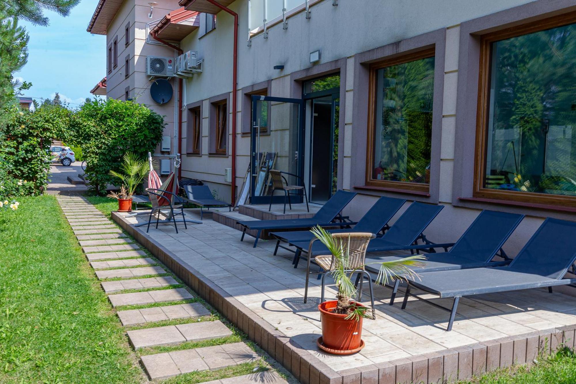 Medical Spa Kwiatowa Ленчица Экстерьер фото